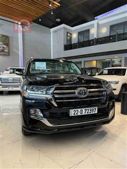 تۆیۆتا لاند کروزەر